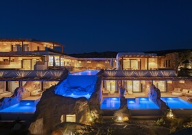 White Art Suites