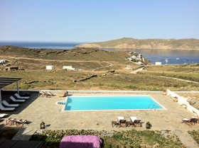 Yakinthos Residence