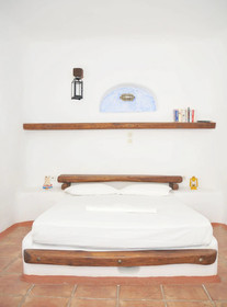 Alexandros Mykonos