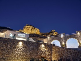 Arcs Boutique Villa Hotel
