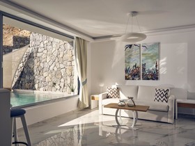 Arcs Boutique Villa Hotel