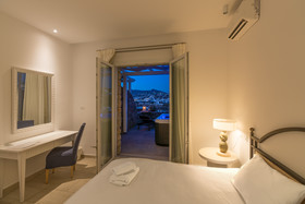 Cape Mykonos Residences
