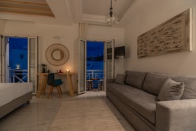 Central Suites