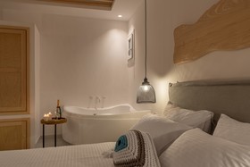 Central Suites