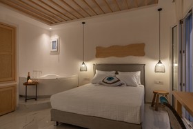 Central Suites