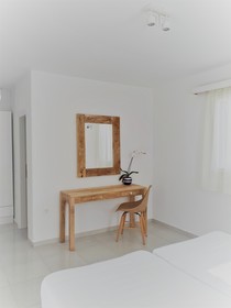 Charissi Hotel