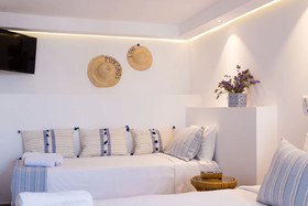 Dimele Rooms & Studios