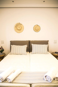 Dimele Rooms & Studios