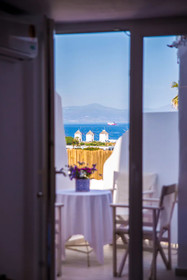 Dimele Rooms & Studios
