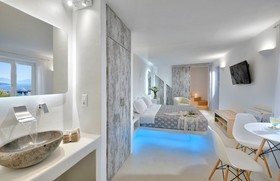 Elegant Villas & Suites