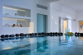 Elegant Villas & Suites