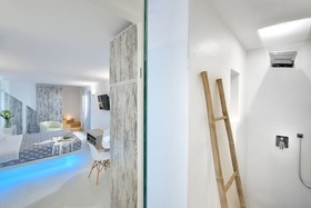 Elegant Villas & Suites