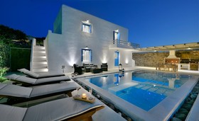 Elegant Villas & Suites