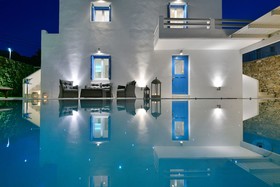 Elegant Villas & Suites