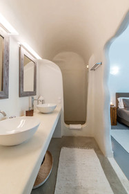 Eleni's Village Suites