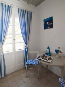 Gryparis' Club Apartments