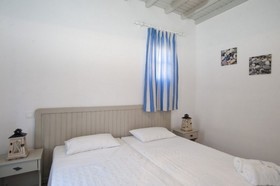Gryparis' Club Apartments