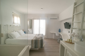 Axel Beach Mykonos