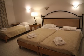 Hotel Petinaros