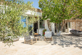 Ikies of Mykonos