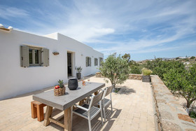 Ikies of Mykonos