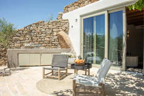 Ikies of Mykonos