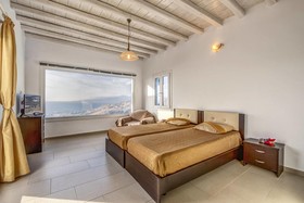 Manolia View