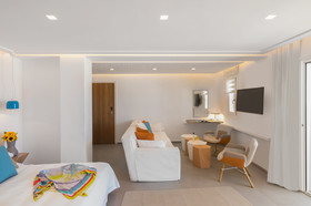 Myconian Korali Relais & Chateaux