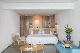 Myconian Korali Relais & Chateaux