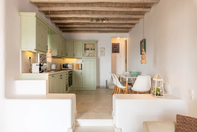 Mykonos Divino
