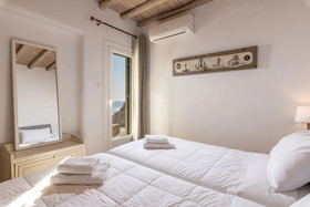 Mykonos Divino