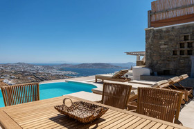 Mykonos Divino