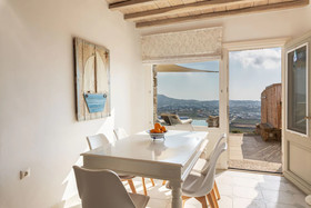 Mykonos Divino