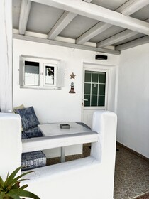 Mykonos Eight
