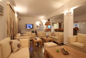 New Aeolos Hotel