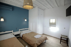 Nikos Rooms