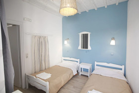 Nikos Rooms