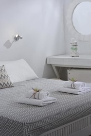 Orizon Tagoo Mykonos