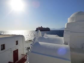 Paraportiani Guesthouse