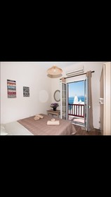 Paraportiani Guesthouse