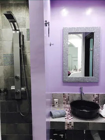 Queen Boutique Suites