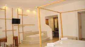 Queen Boutique Suites