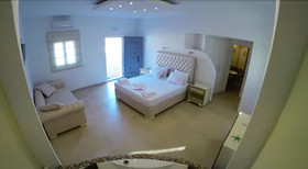 Queen Boutique Suites