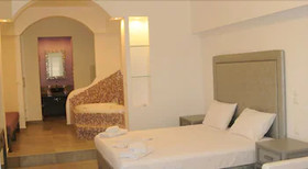 Queen Boutique Suites