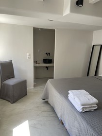 Rania Apartments Sea View Studios & Suites