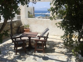 Rania Apartments Sea View Studios & Suites