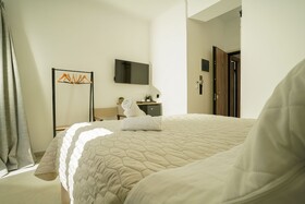 Seabed Suites