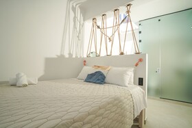 Seabed Suites