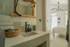 Seabed Suites