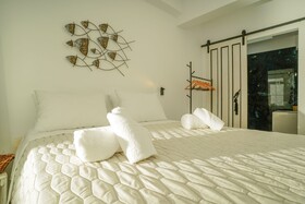 Seabed Suites